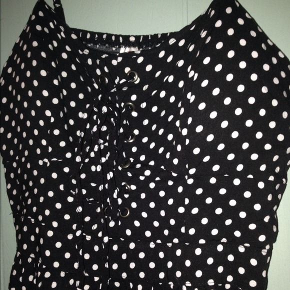 Cute black & white polkadot dress - Picture 2 of 4