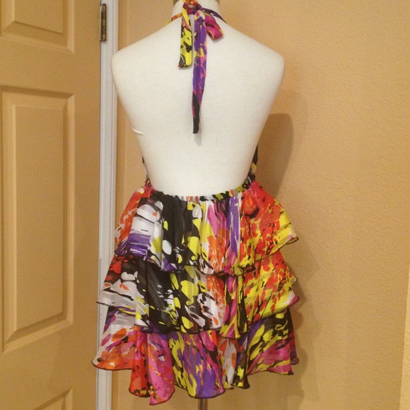 🔥Kouture by Kimora Halter Top🔥 - Picture 2 of 4