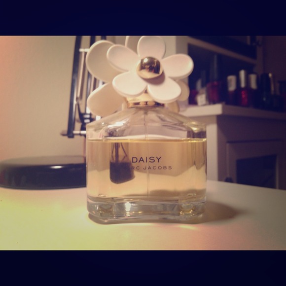 Marc Jacobs daisy perfume 3.4oz