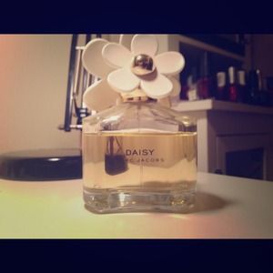Marc Jacobs daisy perfume 3.4oz