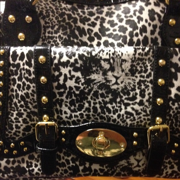 🔴SOLD🔴 Black and white leopard handbag - Picture 2 of 4