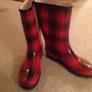 Red plaid wellies Rain Boots! NWOT never worn !