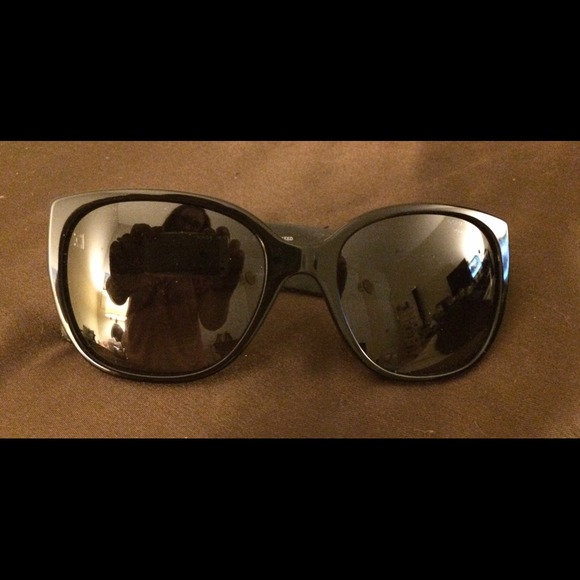 🎉SOLD🎉 NEW Chanel Black Tweed Sunnies - Picture 1 of 4
