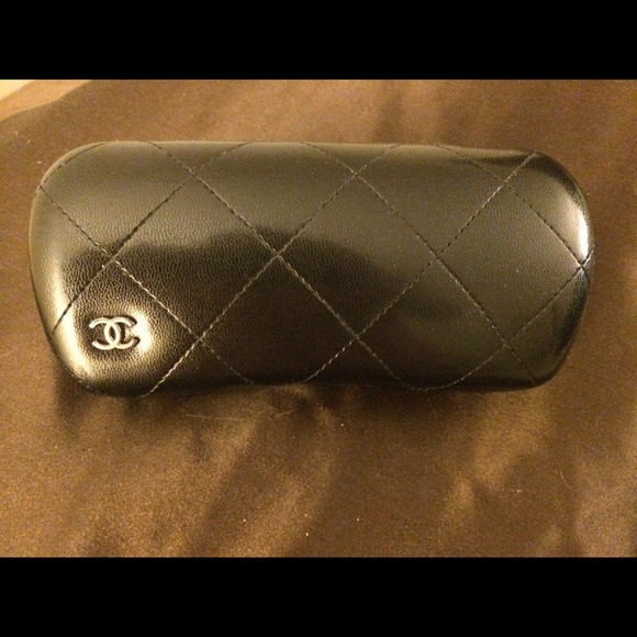 🎉SOLD🎉 NEW Chanel Black Tweed Sunnies - Picture 2 of 4