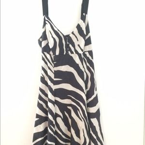 Express zebra dress size small