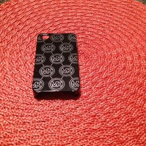 Michael Kors iPhone 4 case