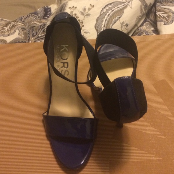 Michael Kors heels - Picture 1 of 4