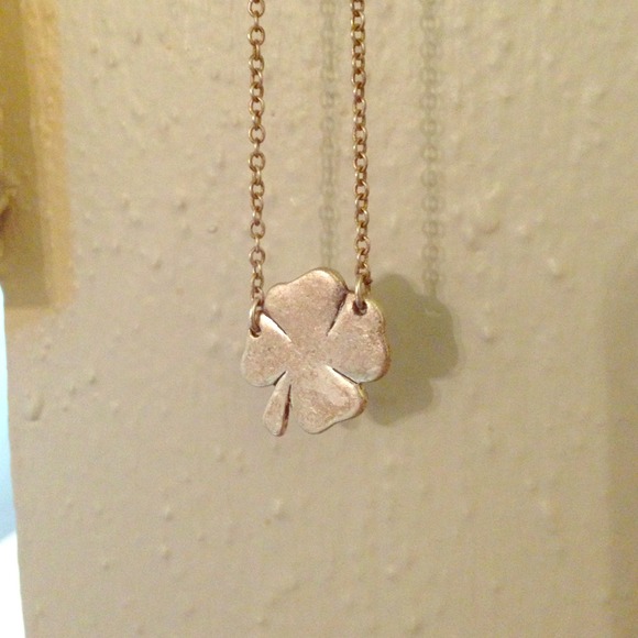 Four leaf clover necklace