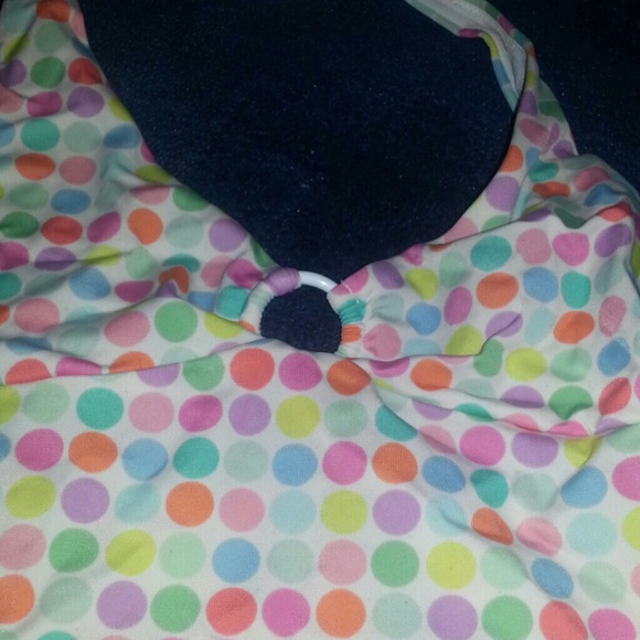 Bathing suit - Picture 2 of 3