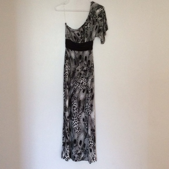 One shoulder maxi dress