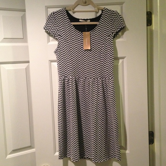 NWT chevron dress, Francesca's, size medium