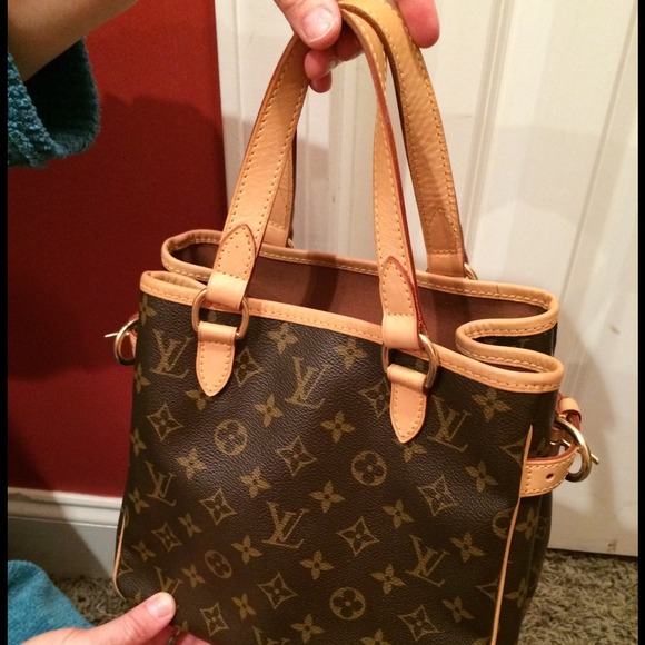 Authentic Louis Vuitton Bagitnolles Hand Bag.