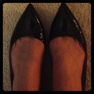JCREW patent flats