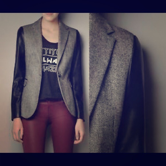 Zara Jackets & Blazers - Zara wool blazer with faux leather sleeve