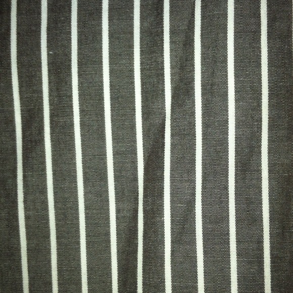 💙DONATED💙Jcrew grey/white button down - Picture 3 of 4