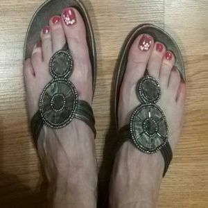 Reaction | Gray metallic