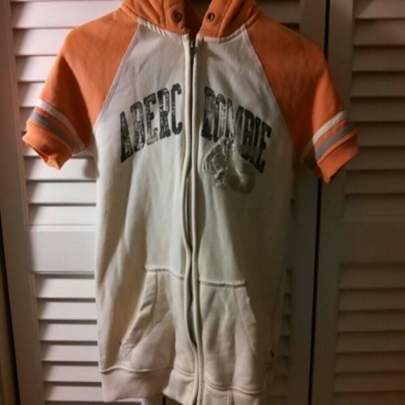 Abercrombie & Fitch short sleeve sweatshirt