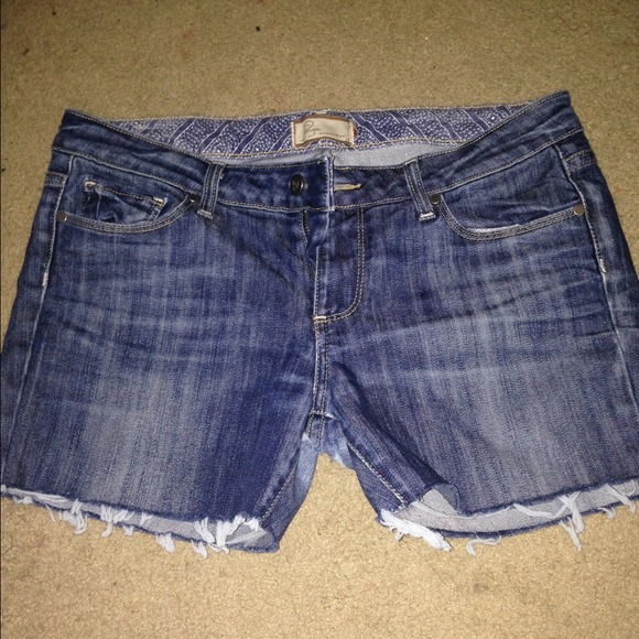Pagie cut shorts