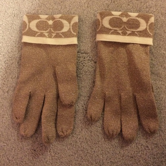 Sold in bundle! Coach gloves - Picture 1 of 3