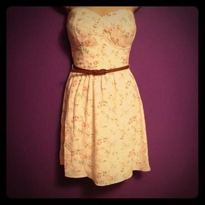 Floral strapless dress