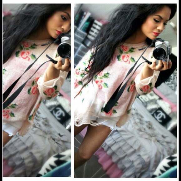 Wildfox Sweaters - Wildfox Inspired Floral Jumper