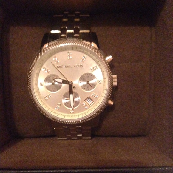 Mk watch