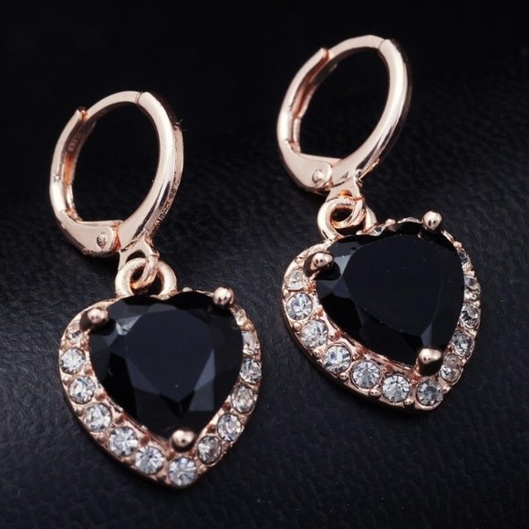 🚨Sale🚨 Black CZ Rose Gf Earrings