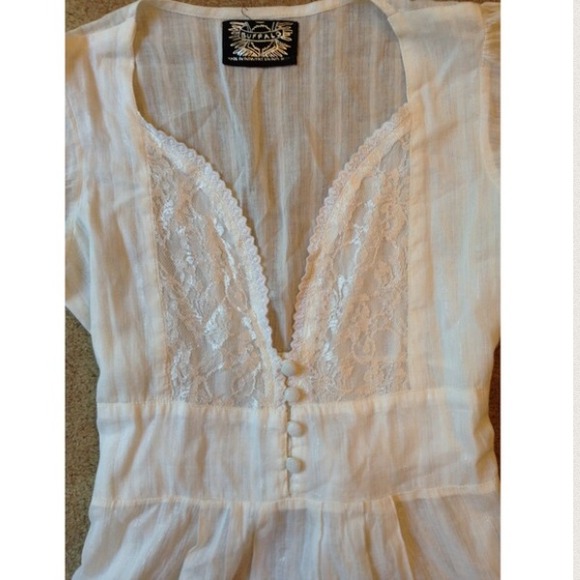 Lace Shirt - Picture 2 of 4