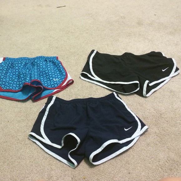 2 pair of nike shorts