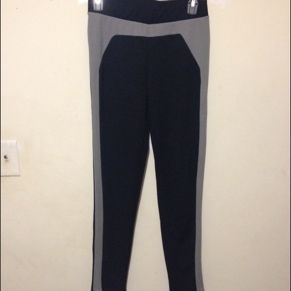 Black pants - Picture 2 of 3