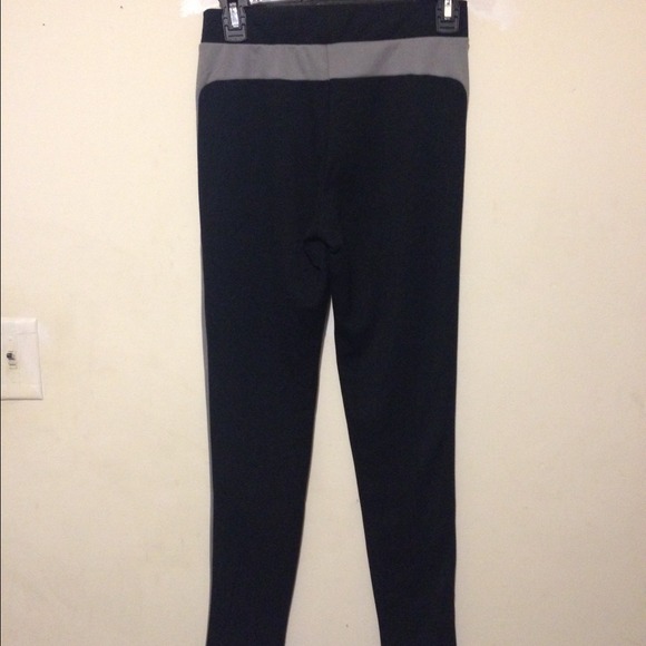 Black pants - Picture 3 of 3