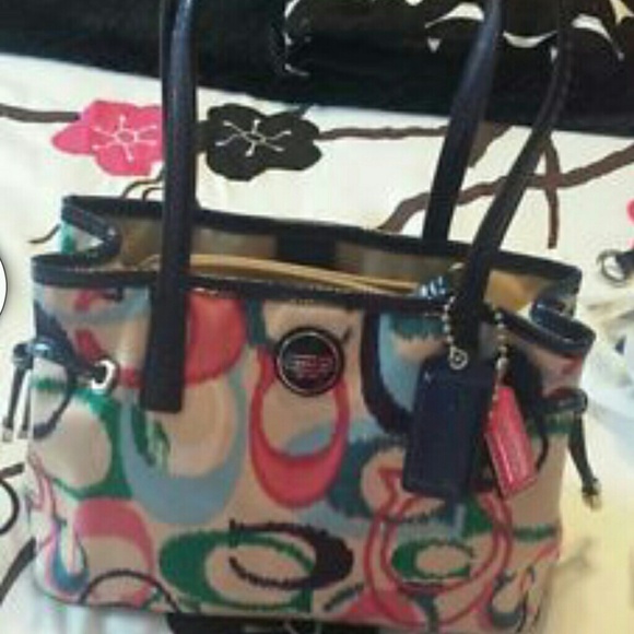 Coach style 24447