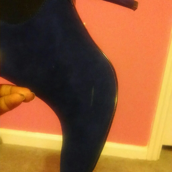 Guess ~Minette~Booties - Picture 4 of 4