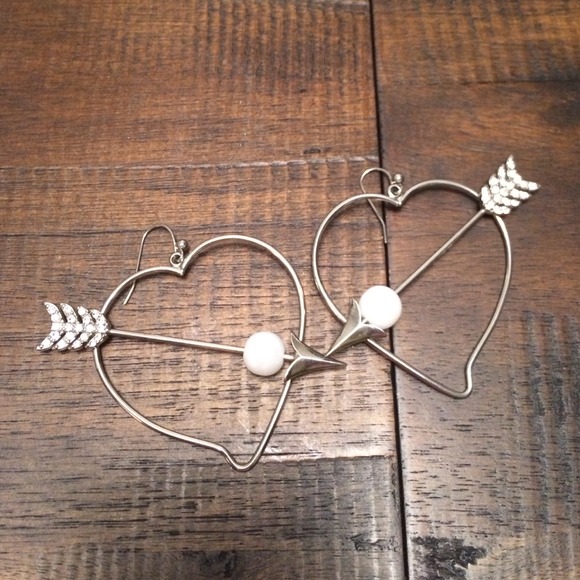 Cupid's arrow hoop earrings