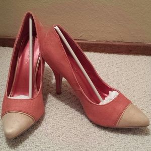 Diva lounge coral beige pumps