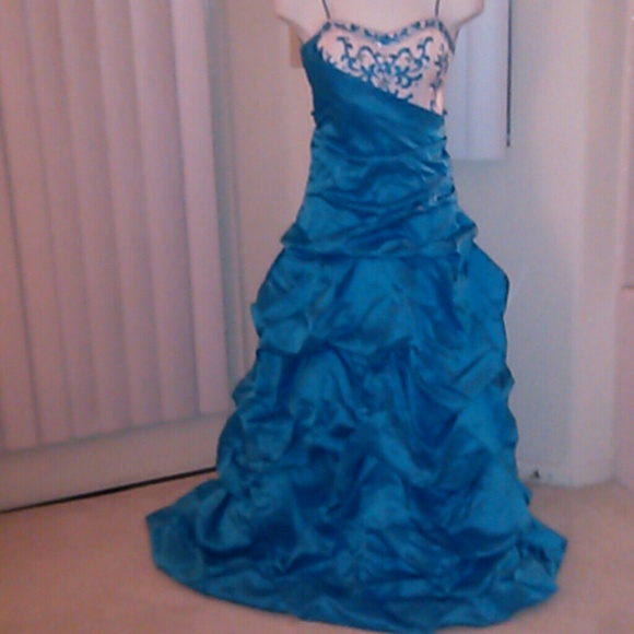 Beautiful Pageant or Prom Dress