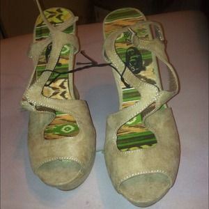 Wedge sandals