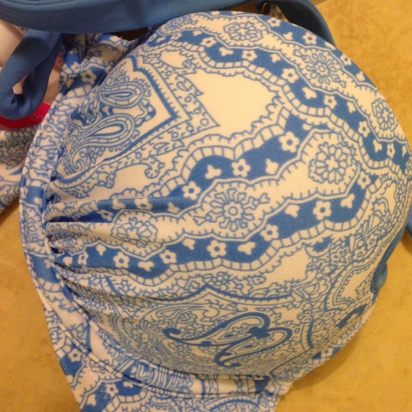 🚫SOLD🚫Victoria secret push up swimming suit - Picture 4 of 4