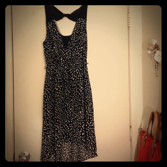 Express polka dots black white size small