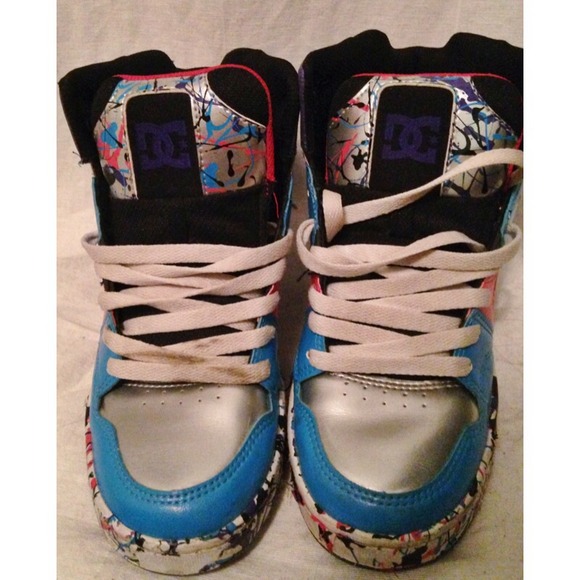 DC SHOES