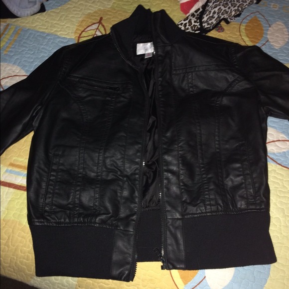 Leather jacket with elastic around waist and arms!
