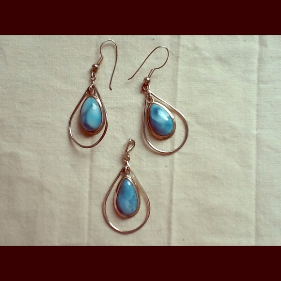 Earrings and pendant set