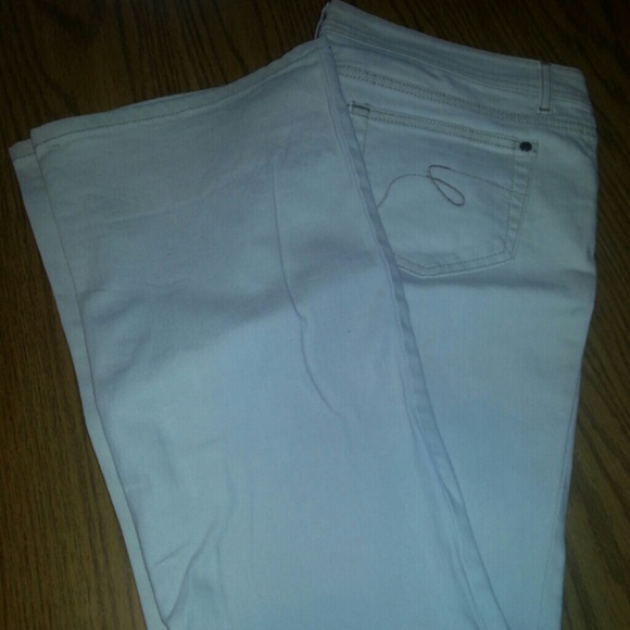 Jeans - Picture 3 of 3