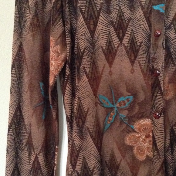 Almost sheer , long sleeved top - Picture 2 of 3