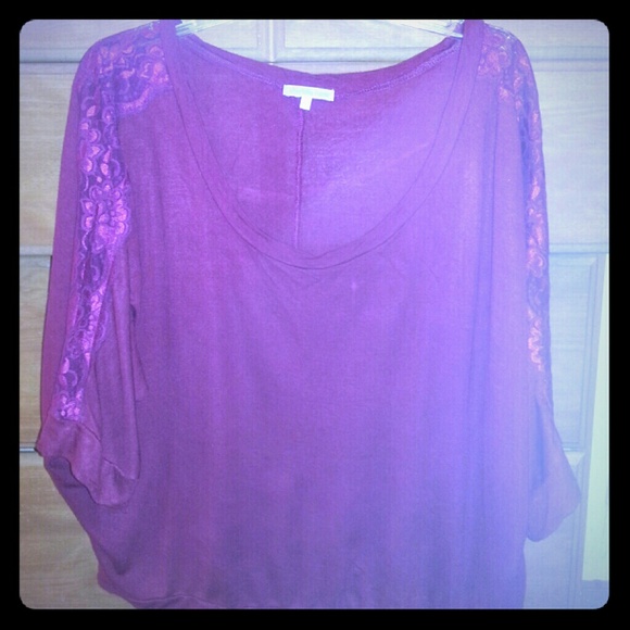 Burgandy top