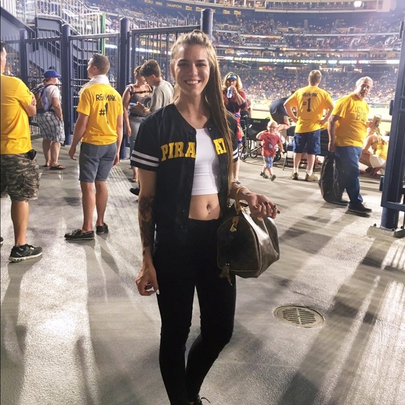 💖🦄✨Meet your seller✨🦄💖 - Picture 3 of 5