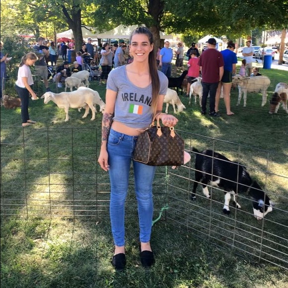 💖🦄✨Meet your seller✨🦄💖 - Picture 5 of 5