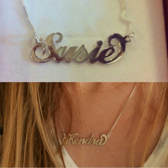 Carrie Style Name Necklace