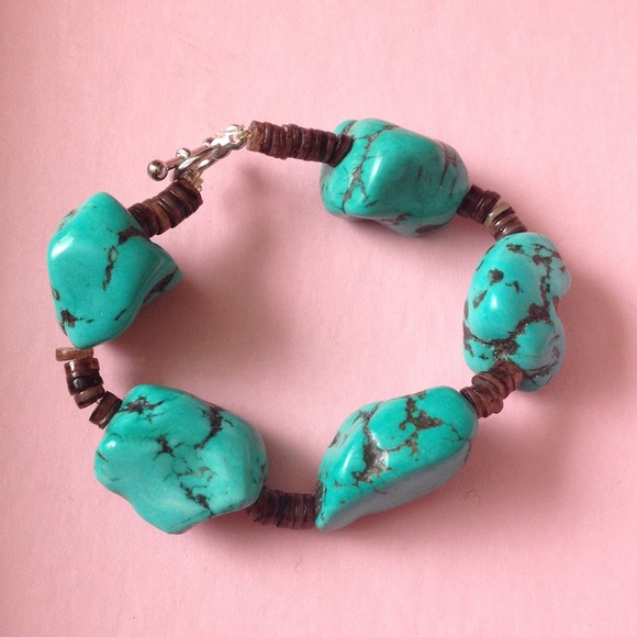 Jewelry - Picture 1 of 1