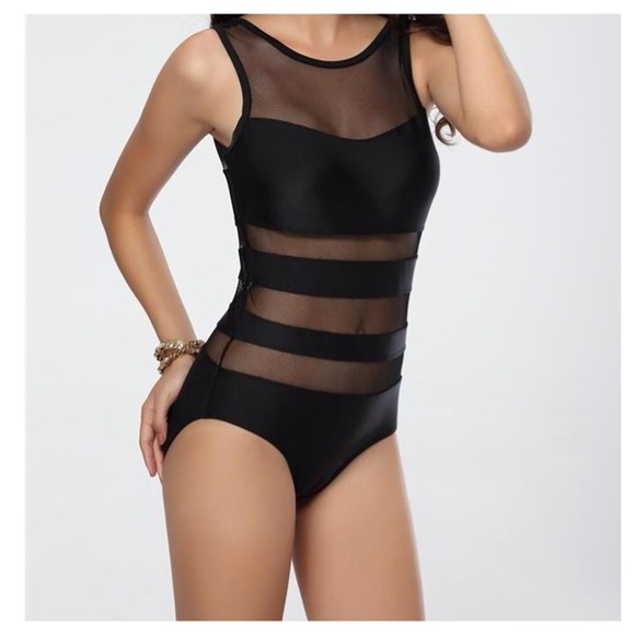 One piece swimwear 👙